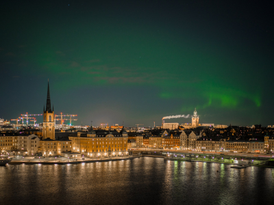 Stockholm bei Nacht Polarlicht Micael Widell on Unsplash